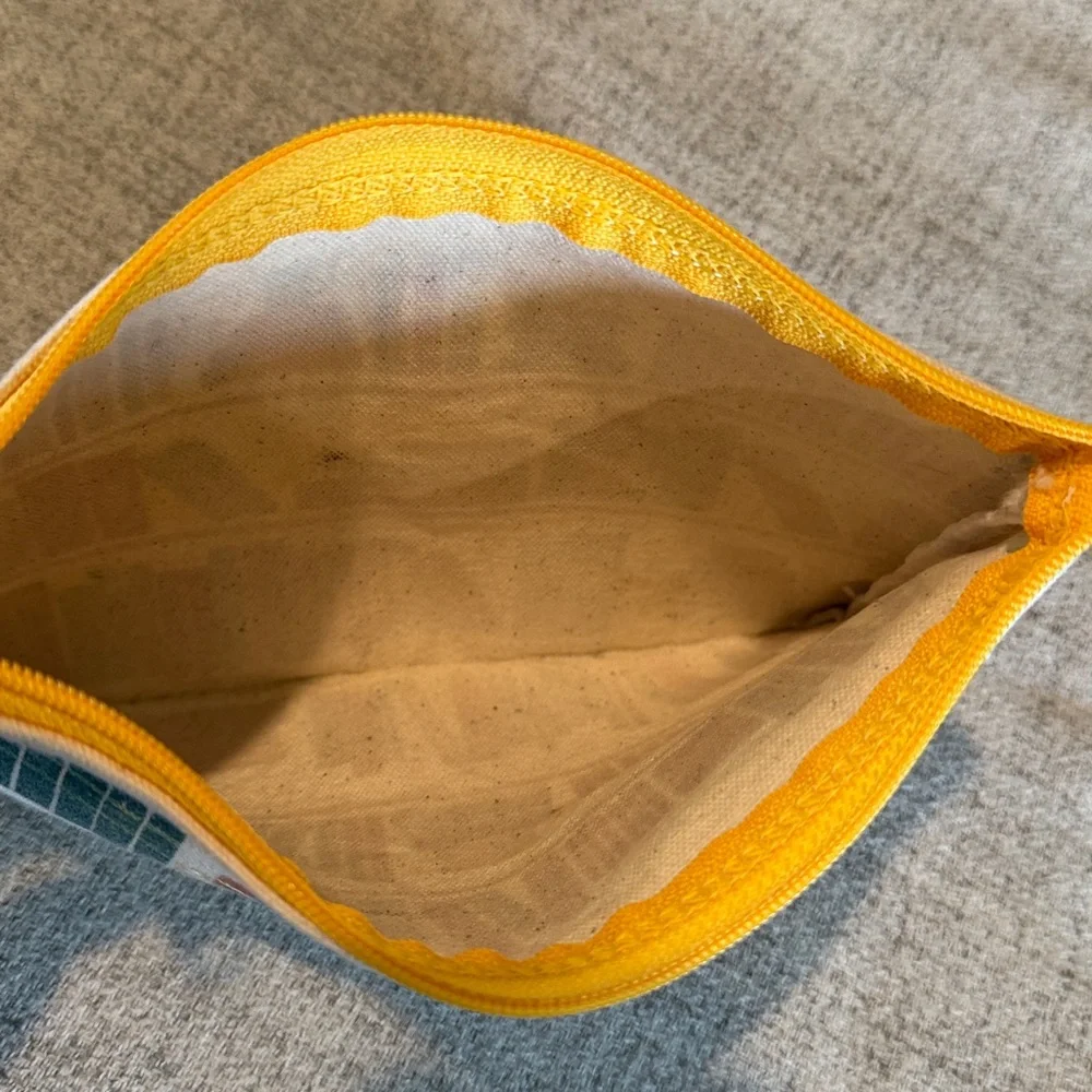 Out of Print Bookshelf Pouch Used